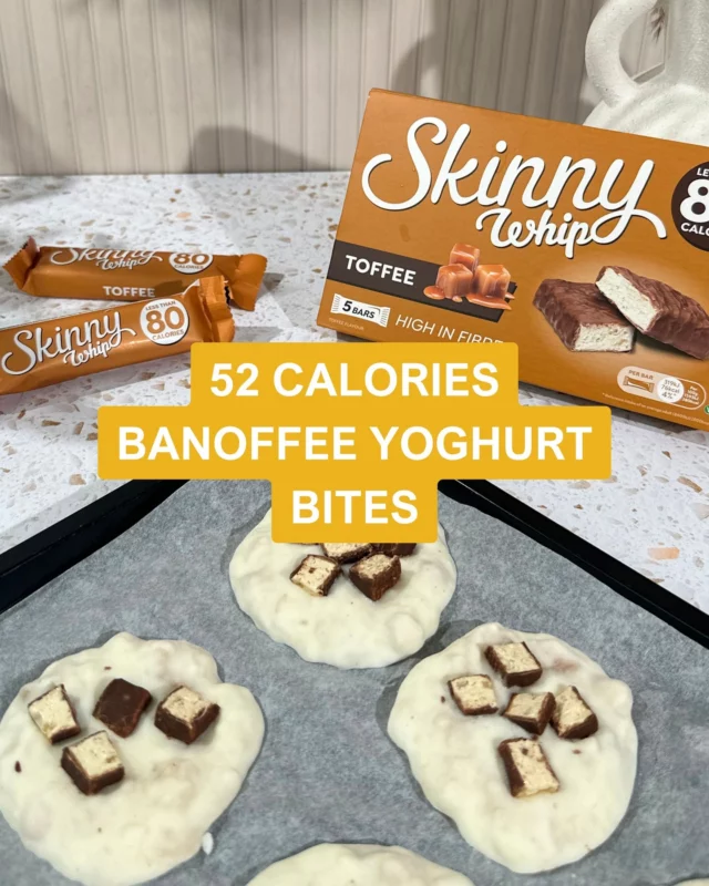 Fancy a really easy and tasty treat? Then why not try Banoffee Yoghurt Bites! Sooo yummy AND only 52 calories per bite! #skinnybars #skinnywhip #easyrecipes #delicious #lowcalorierecipes